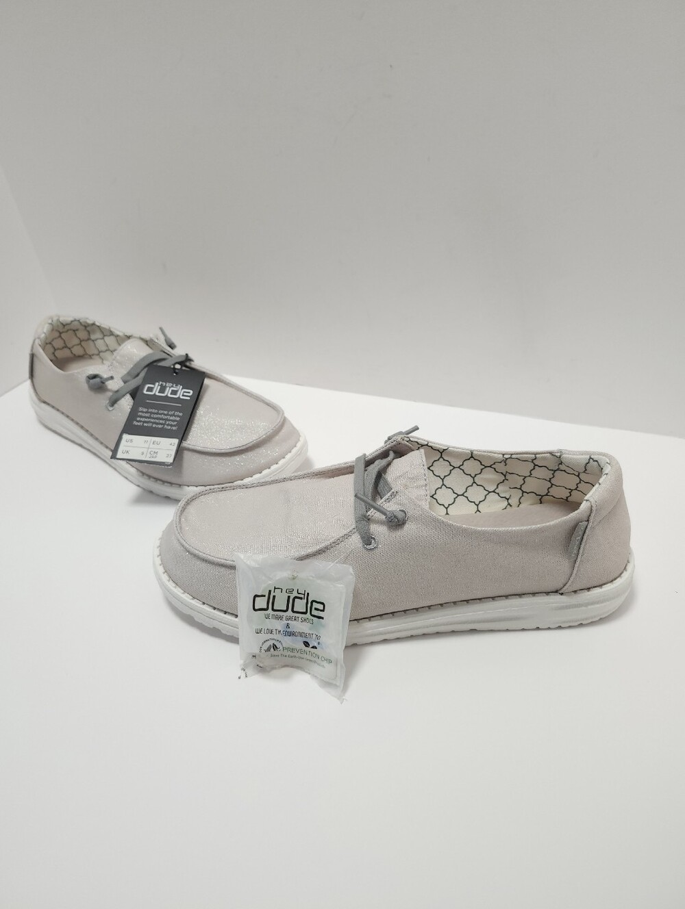 Hey Dude Wendy Sparkling Pearl Grey Womens Shoes Size 11 NEW